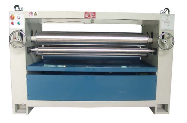 4166全球赢家的信心之选分享突破外洋垄断？海内芯片巨头官宣，自研涂胶显影机迎突破